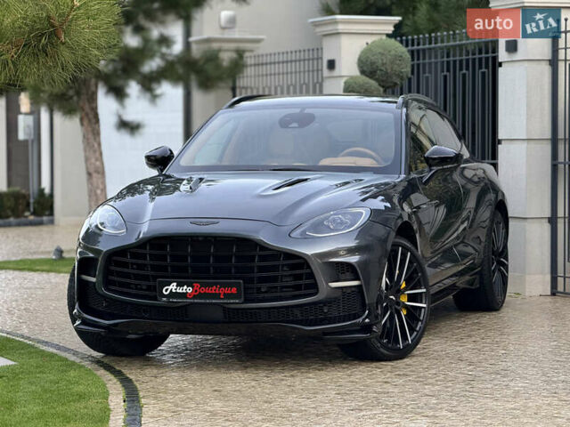Серый Астон Мартин DBX 707, объемом двигателя 3.98 л и пробегом 11 тыс. км за 265000 $, фото 5 на Automoto.ua