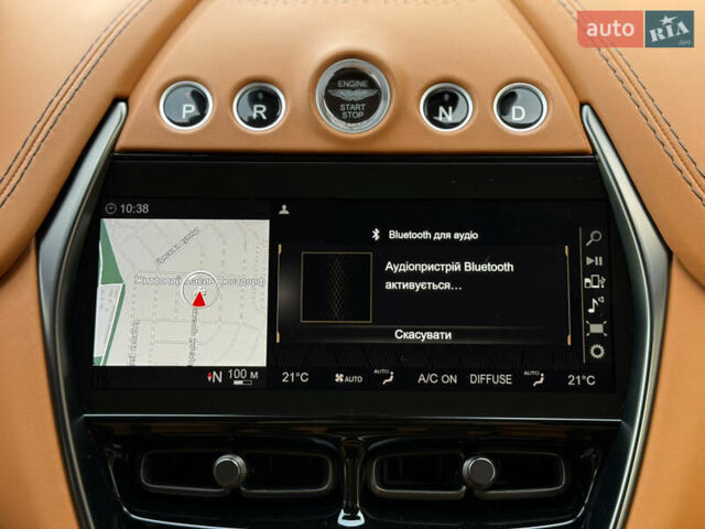 Серый Астон Мартин DBX 707, объемом двигателя 3.98 л и пробегом 11 тыс. км за 265000 $, фото 77 на Automoto.ua