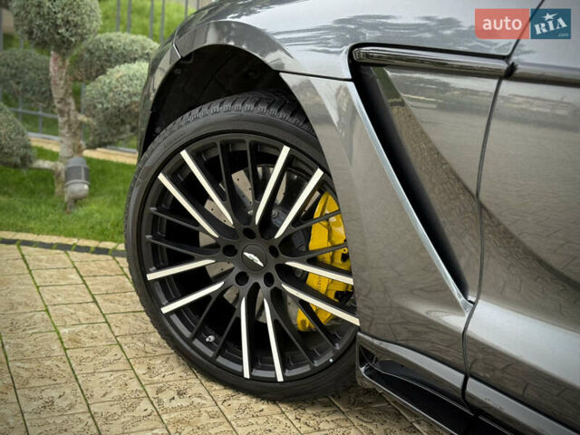 Серый Астон Мартин DBX 707, объемом двигателя 3.98 л и пробегом 11 тыс. км за 265000 $, фото 41 на Automoto.ua