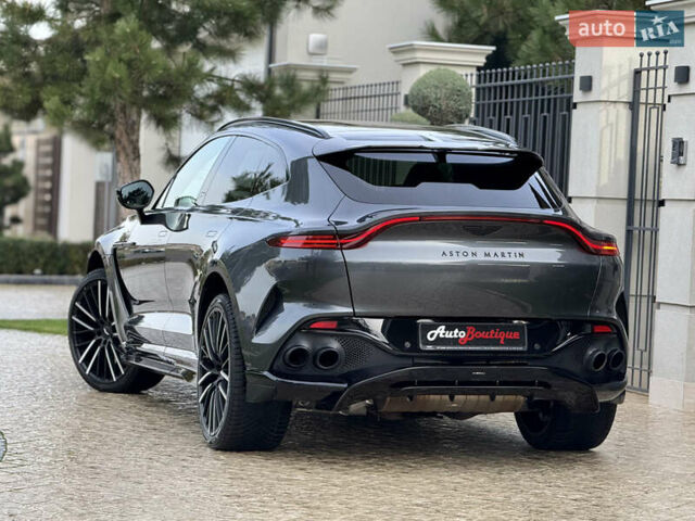 Серый Астон Мартин DBX 707, объемом двигателя 3.98 л и пробегом 11 тыс. км за 265000 $, фото 21 на Automoto.ua