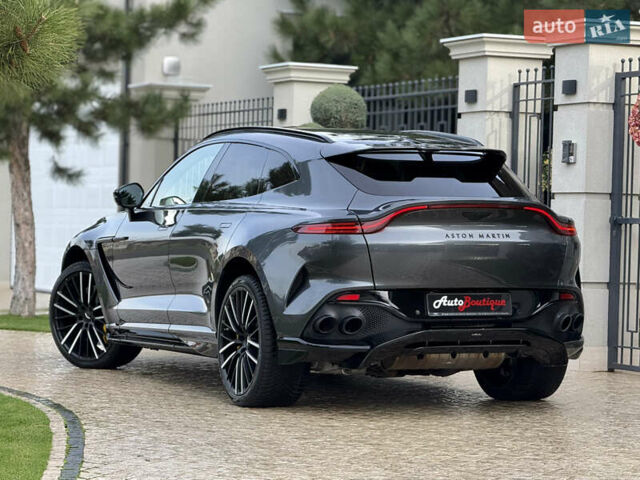 Серый Астон Мартин DBX 707, объемом двигателя 3.98 л и пробегом 11 тыс. км за 265000 $, фото 15 на Automoto.ua