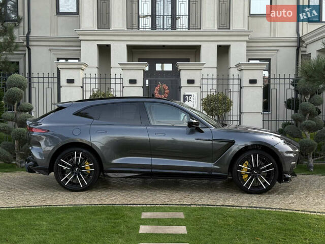 Серый Астон Мартин DBX 707, объемом двигателя 3.98 л и пробегом 11 тыс. км за 265000 $, фото 31 на Automoto.ua