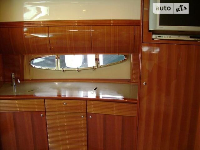 Белый Атлантис 42, объемом двигателя 0 л и пробегом 500 тыс. км за 135000 $, фото 2 на Automoto.ua