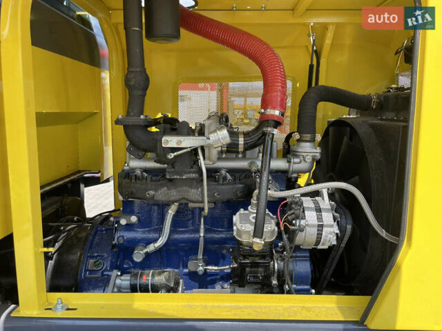 Желтый Атлас 230, объемом двигателя 4.8 л и пробегом 0 тыс. км за 23000 $, фото 16 на Automoto.ua