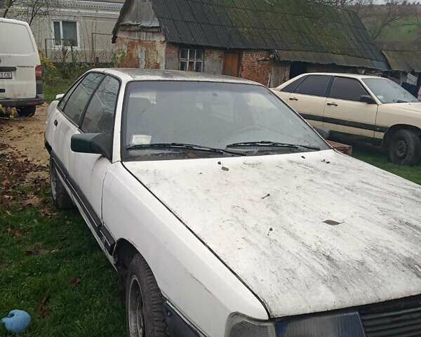 Белый Ауди 100, объемом двигателя 2 л и пробегом 350 тыс. км за 750 $, фото 15 на Automoto.ua