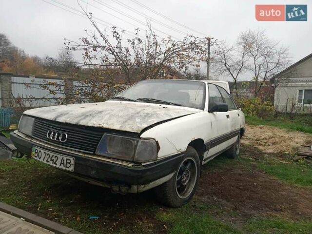 Белый Ауди 100, объемом двигателя 2 л и пробегом 350 тыс. км за 750 $, фото 3 на Automoto.ua