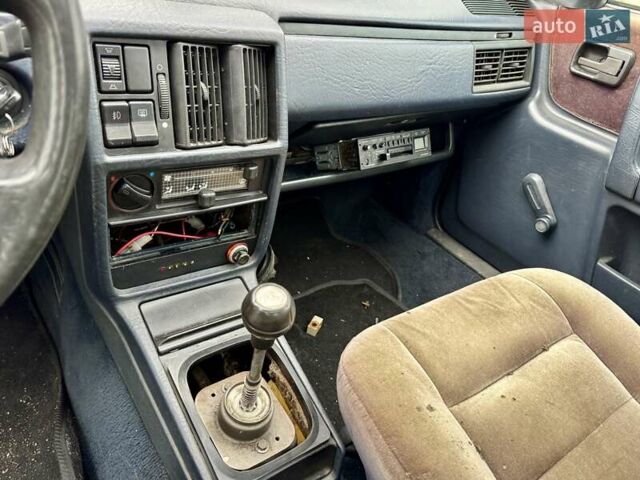 Белый Ауди 100, объемом двигателя 2 л и пробегом 249 тыс. км за 690 $, фото 26 на Automoto.ua