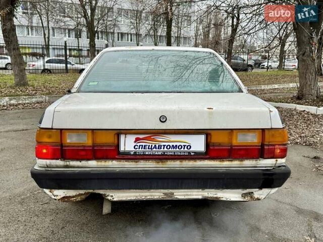 Белый Ауди 100, объемом двигателя 2 л и пробегом 249 тыс. км за 690 $, фото 15 на Automoto.ua