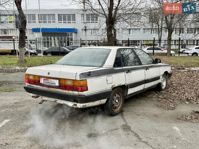 Белый Ауди 100, объемом двигателя 2 л и пробегом 249 тыс. км за 690 $, фото 11 на Automoto.ua