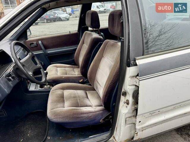 Белый Ауди 100, объемом двигателя 2 л и пробегом 249 тыс. км за 690 $, фото 16 на Automoto.ua