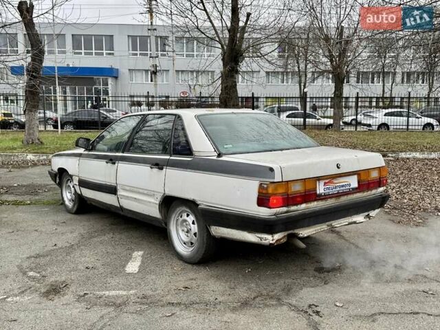 Белый Ауди 100, объемом двигателя 2 л и пробегом 249 тыс. км за 690 $, фото 8 на Automoto.ua