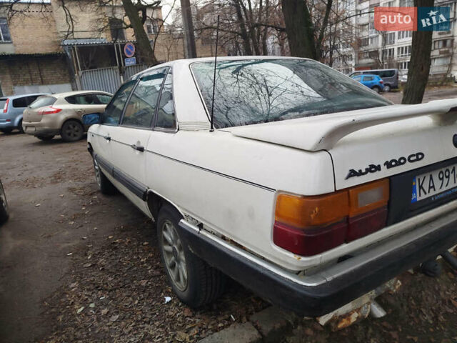 Білий Ауді 100, об'ємом двигуна 2.1 л та пробігом 340 тис. км за 1200 $, фото 5 на Automoto.ua