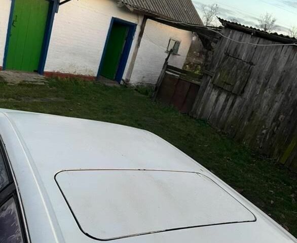 Белый Ауди 100, объемом двигателя 1.8 л и пробегом 3 тыс. км за 781 $, фото 10 на Automoto.ua