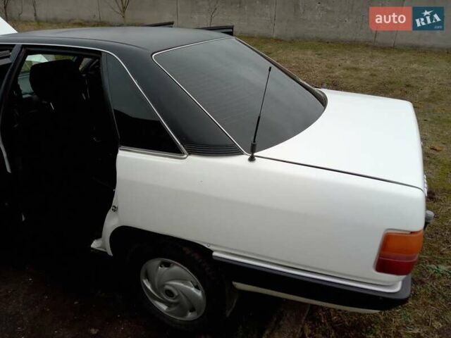 Білий Ауді 100, об'ємом двигуна 1.8 л та пробігом 350 тис. км за 1700 $, фото 12 на Automoto.ua