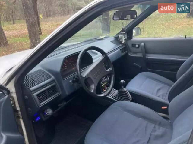 Белый Ауди 100, объемом двигателя 1.8 л и пробегом 200 тыс. км за 1850 $, фото 17 на Automoto.ua