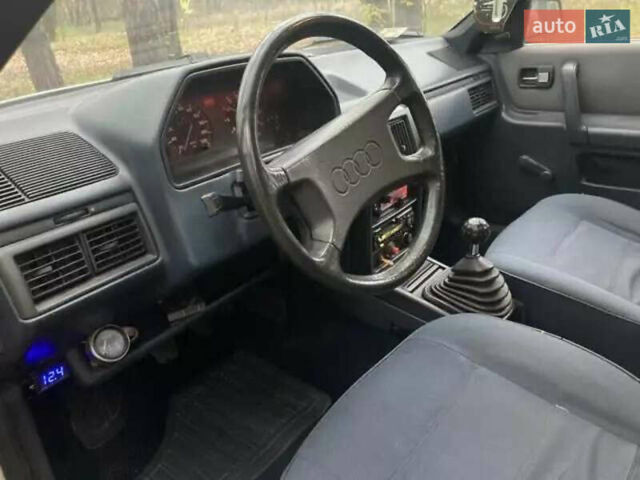 Белый Ауди 100, объемом двигателя 1.8 л и пробегом 200 тыс. км за 1850 $, фото 12 на Automoto.ua