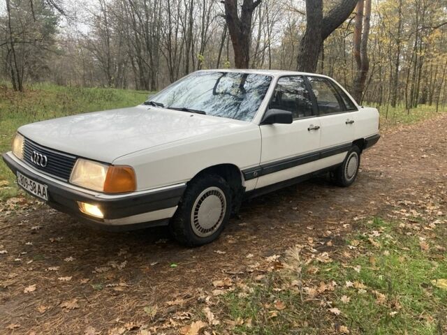 Білий Ауді 100, об'ємом двигуна 1.8 л та пробігом 198 тис. км за 1999 $, фото 4 на Automoto.ua