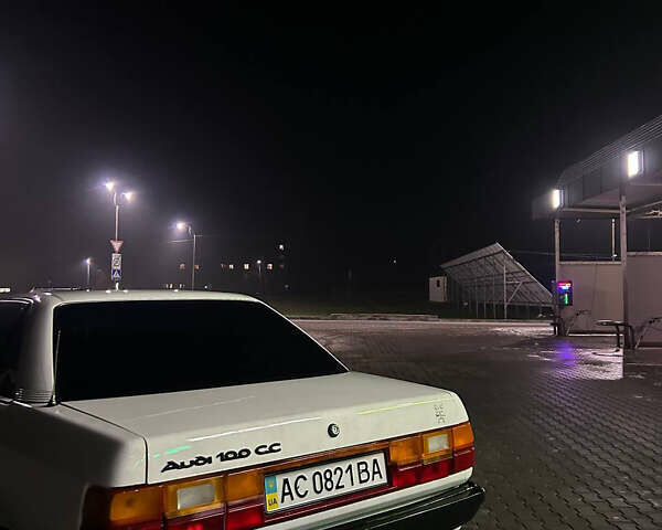 Білий Ауді 100, об'ємом двигуна 2.2 л та пробігом 401 тис. км за 1700 $, фото 1 на Automoto.ua