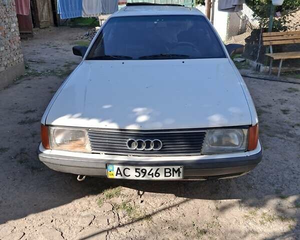 Белый Ауди 100, объемом двигателя 1.78 л и пробегом 150 тыс. км за 600 $, фото 8 на Automoto.ua