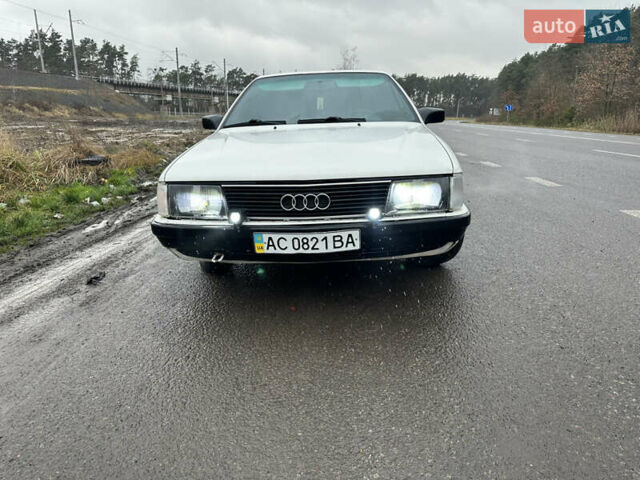 Білий Ауді 100, об'ємом двигуна 2.2 л та пробігом 400 тис. км за 1650 $, фото 9 на Automoto.ua