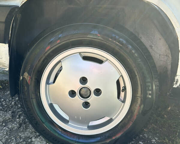 Белый Ауди 100, объемом двигателя 1.8 л и пробегом 121 тыс. км за 1450 $, фото 13 на Automoto.ua