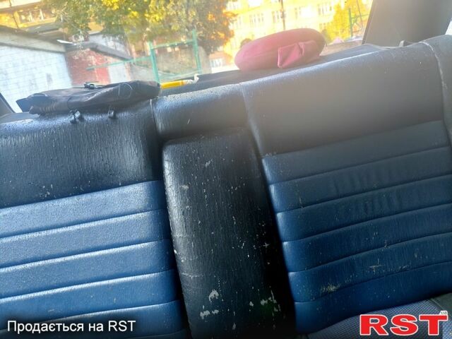 Білий Ауді 100, об'ємом двигуна 1.8 л та пробігом 200 тис. км за 600 $, фото 3 на Automoto.ua
