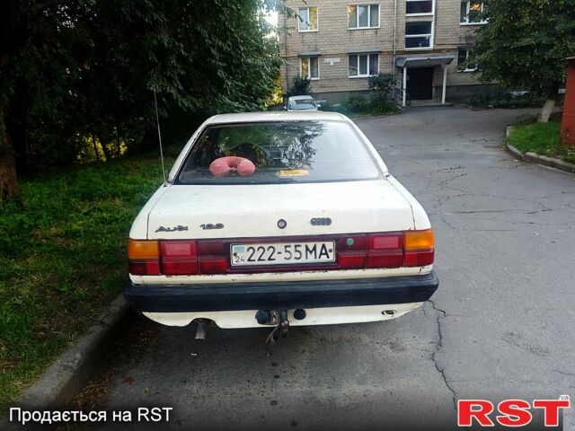 Білий Ауді 100, об'ємом двигуна 1.8 л та пробігом 200 тис. км за 600 $, фото 5 на Automoto.ua