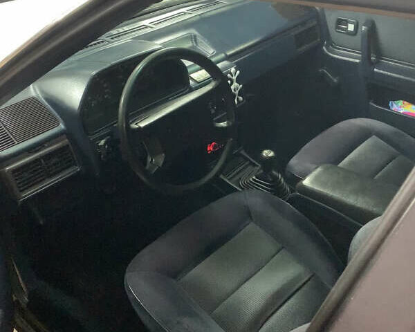 Білий Ауді 100, об'ємом двигуна 2.2 л та пробігом 401 тис. км за 1700 $, фото 5 на Automoto.ua