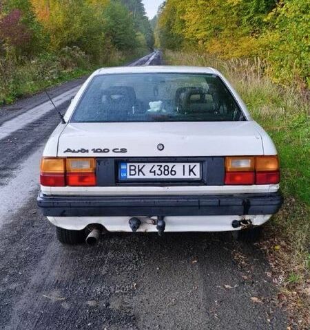 Белый Ауди 100, объемом двигателя 1.8 л и пробегом 450 тыс. км за 1800 $, фото 1 на Automoto.ua