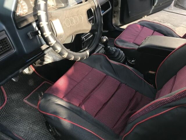 Белый Ауди 100, объемом двигателя 1.8 л и пробегом 285 тыс. км за 850 $, фото 6 на Automoto.ua