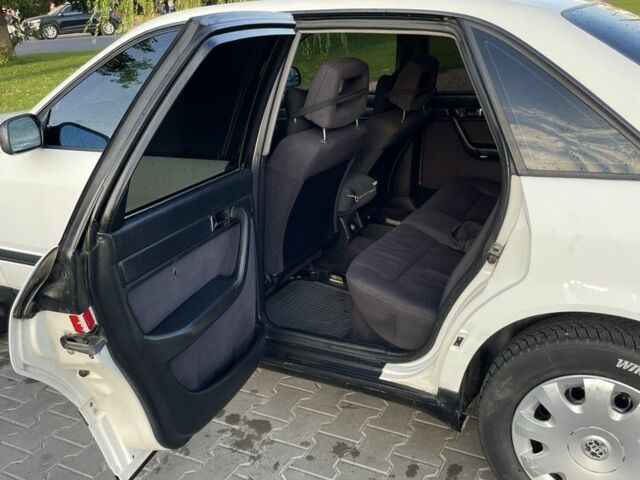 Белый Ауди 100, объемом двигателя 0 л и пробегом 350 тыс. км за 2200 $, фото 4 на Automoto.ua