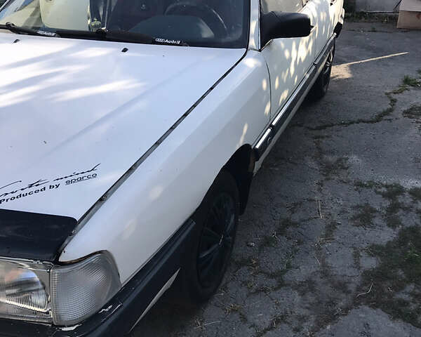 Белый Ауди 100, объемом двигателя 1.8 л и пробегом 286 тыс. км за 1050 $, фото 5 на Automoto.ua