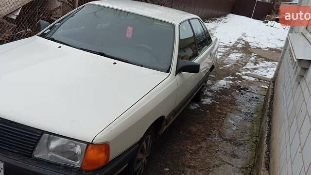 Белый Ауди 100, объемом двигателя 2 л и пробегом 368 тыс. км за 2000 $, фото 2 на Automoto.ua