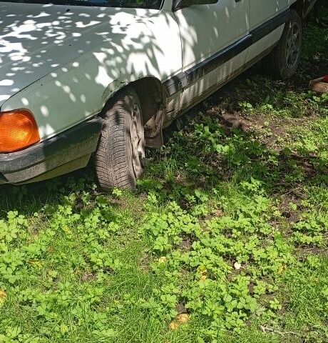 Білий Ауді 100, об'ємом двигуна 2 л та пробігом 150 тис. км за 666 $, фото 17 на Automoto.ua