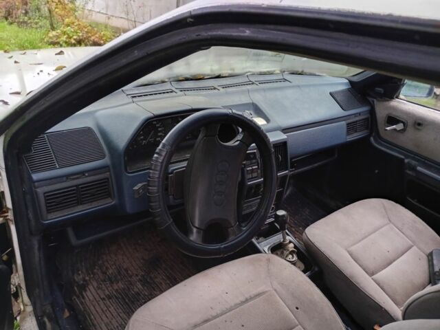 Белый Ауди 100, объемом двигателя 0 л и пробегом 999 тыс. км за 550 $, фото 7 на Automoto.ua