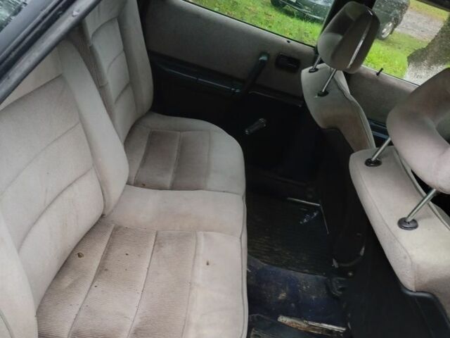 Белый Ауди 100, объемом двигателя 0 л и пробегом 999 тыс. км за 550 $, фото 6 на Automoto.ua