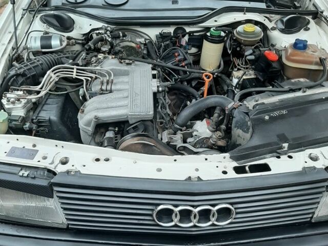 Белый Ауди 100, объемом двигателя 2 л и пробегом 45 тыс. км за 1700 $, фото 5 на Automoto.ua