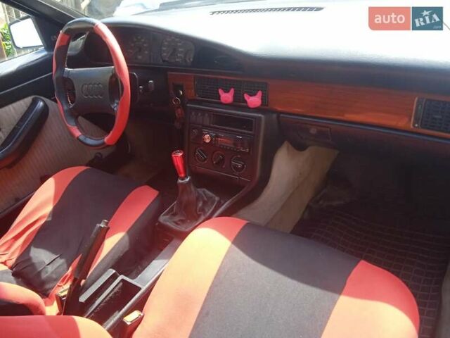 Белый Ауди 100, объемом двигателя 1.8 л и пробегом 55 тыс. км за 1650 $, фото 1 на Automoto.ua