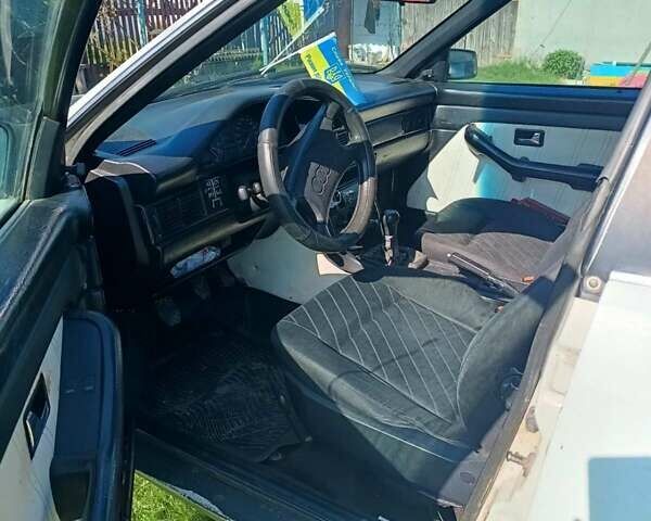 Білий Ауді 100, об'ємом двигуна 1.76 л та пробігом 500 тис. км за 1150 $, фото 2 на Automoto.ua
