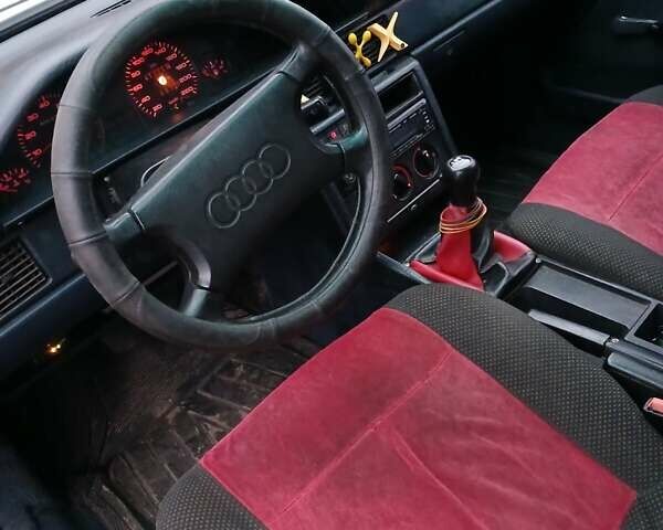 Белый Ауди 100, объемом двигателя 0 л и пробегом 200 тыс. км за 1350 $, фото 7 на Automoto.ua