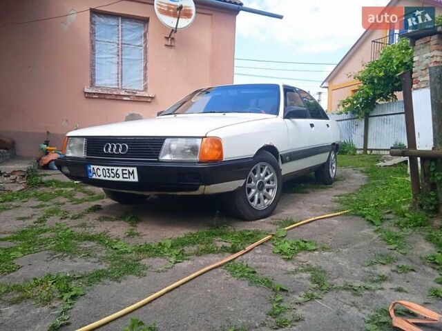 Белый Ауди 100, объемом двигателя 1.8 л и пробегом 55 тыс. км за 1650 $, фото 5 на Automoto.ua