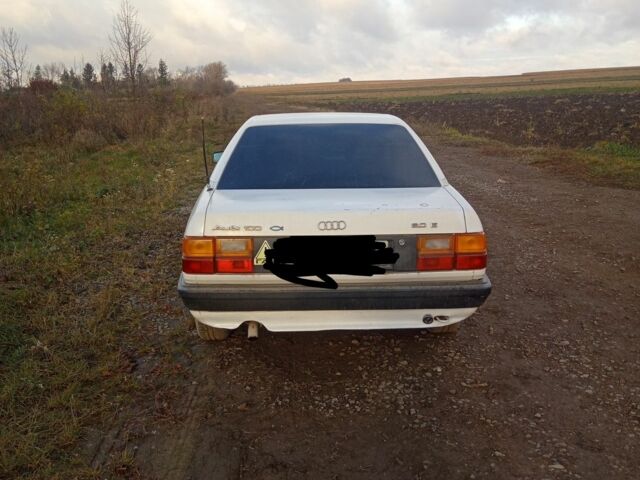 Білий Ауді 100, об'ємом двигуна 2 л та пробігом 270 тис. км за 357 $, фото 1 на Automoto.ua