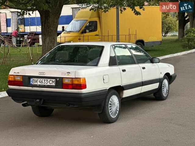 Белый Ауди 100, объемом двигателя 1.78 л и пробегом 300 тыс. км за 1450 $, фото 5 на Automoto.ua