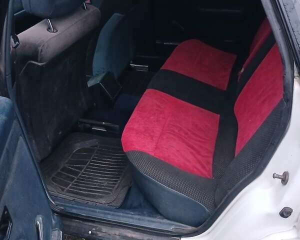 Белый Ауди 100, объемом двигателя 0 л и пробегом 200 тыс. км за 1350 $, фото 8 на Automoto.ua