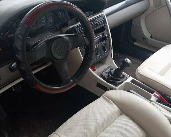 Ауди 100 1991 в Ямполь на Automoto.ua Белый Ауди 100, объемом двигателя 2 л и пробегом 300 тыс. км за 1400 $, фото 1 на Automoto.ua