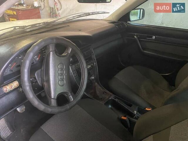 Белый Ауди 100, объемом двигателя 2.3 л и пробегом 269 тыс. км за 3200 $, фото 42 на Automoto.ua