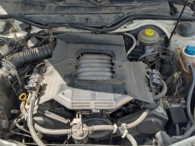 Білий Ауді 100, об'ємом двигуна 2.8 л та пробігом 240 тис. км за 1699 $, фото 7 на Automoto.ua