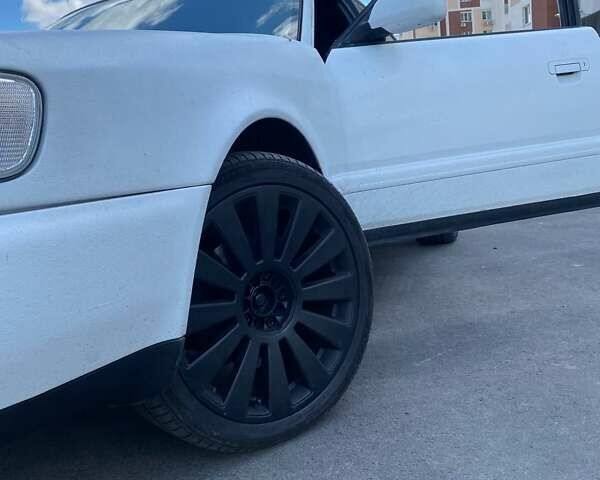 Белый Ауди 100, объемом двигателя 2.77 л и пробегом 470 тыс. км за 2800 $, фото 9 на Automoto.ua