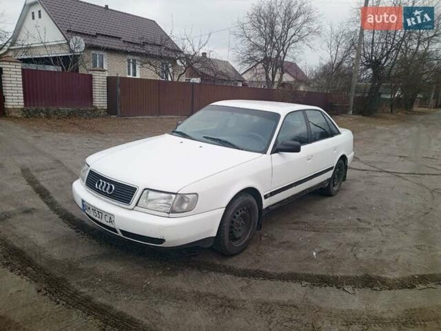 Белый Ауди 100, объемом двигателя 2 л и пробегом 463 тыс. км за 2500 $, фото 1 на Automoto.ua