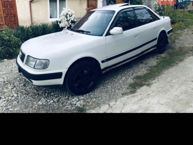 Белый Ауди 100, объемом двигателя 2.3 л и пробегом 585 тыс. км за 1500 $, фото 1 на Automoto.ua